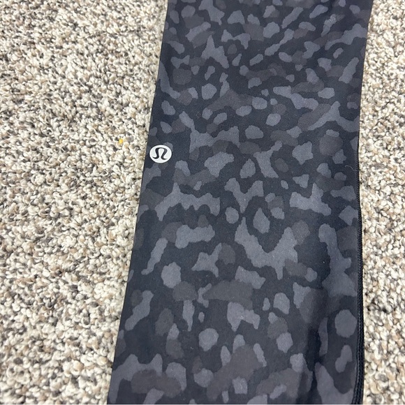 Lululemon Fast Free Tight II 25 Legging Womens 6 Black Camo Gym Training - Picture 7 of 7